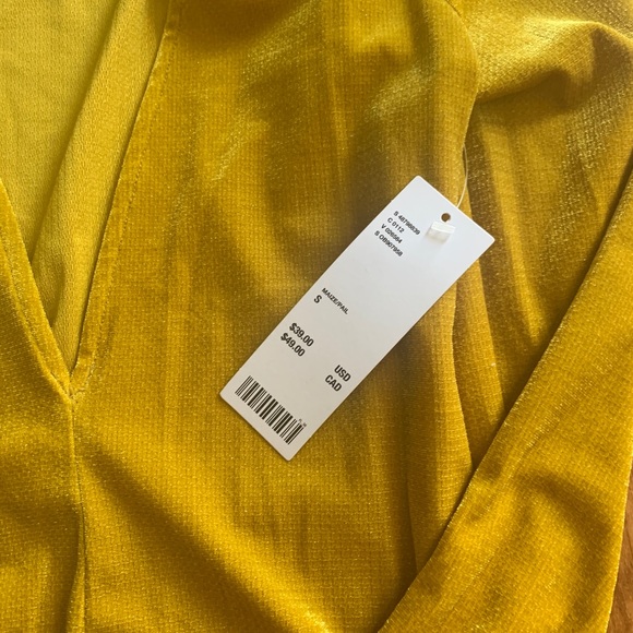 Urban Outfitters deep V top - Picture 2 of 3